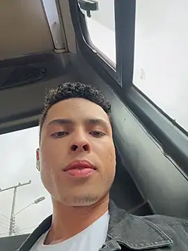 Snapshot of Eros_lee chatting on March 2, 2026, 6:04 pm Eros lee online show from March 2, 2026, 6:04 pm