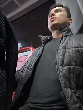 Snapshot of Eros_lee chatting on March 5, 2026, 3:36 am Eros lee online show from March 5, 2026, 3:36 am