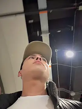 Snapshot of Eros_lee chatting on March 19, 2026, 11:05 pm Eros lee online show from March 19, 2026, 11:05 pm