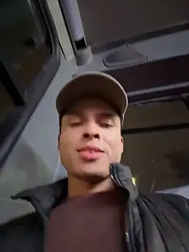 Snapshot of Eros_lee chatting on March 8, 2026, 4:05 am Eros lee online show from March 8, 2026, 4:05 am