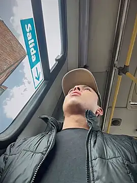 Snapshot of Eros_lee chatting on March 20, 2026, 5:47 pm Eros lee online show from March 20, 2026, 5:47 pm