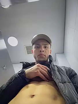 Snapshot of Eros_lee chatting on March 6, 2026, 6:36 pm Eros lee online show from March 6, 2026, 6:36 pm