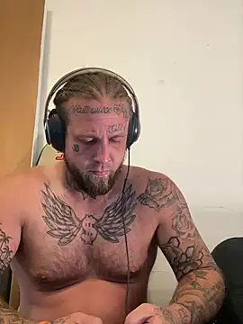 Snapshot of Smokebluntafterblunt chatting on July 28, 2026, 7:26 pm Smokebluntafterblunt online show from July 28, 2026, 7:26 pm