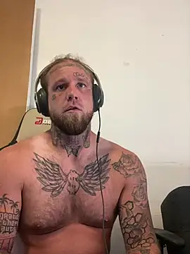 Snapshot of Smokebluntafterblunt chatting on July 28, 2026, 7:39 pm Smokebluntafterblunt online show from July 28, 2026, 7:39 pm