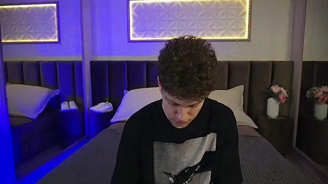 StefanBev online show from March 18, 2026, 7:48 pm