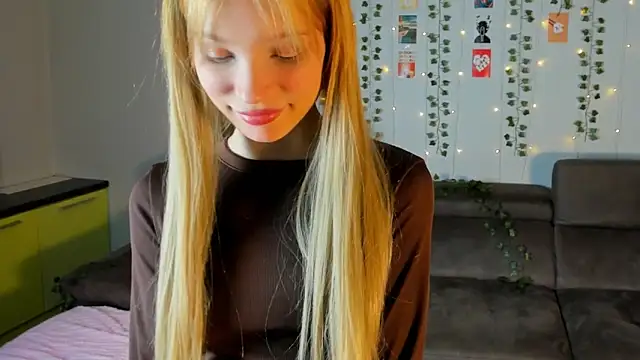 Kiracute18 online show from March 20, 2026, 6:09 pm