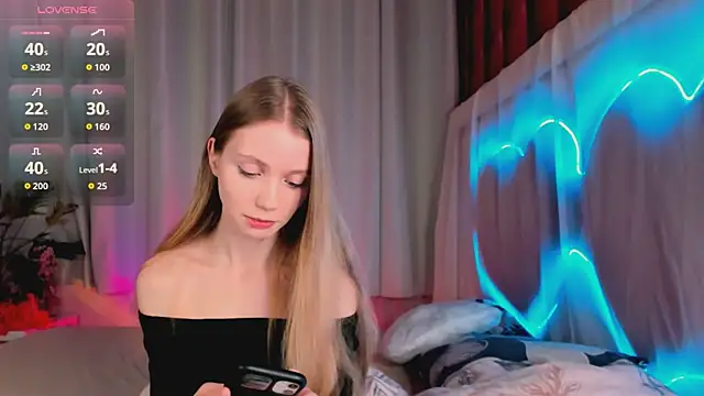 lada2k4 online show from March 17, 2026, 5:43 am