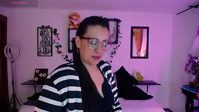 QueenRose94 online show from March 6, 2026, 12:55 pm