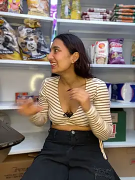 Snapshot of -BabyLuna chatting on March 14, 2026, 12:44 pm -BabyLuna online show from March 14, 2026, 12:44 pm