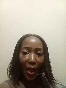 Snapshot of Magic2607 chatting on February 22, 2026, 12:57 am Magic2607 online show from February 22, 2026, 12:57 am