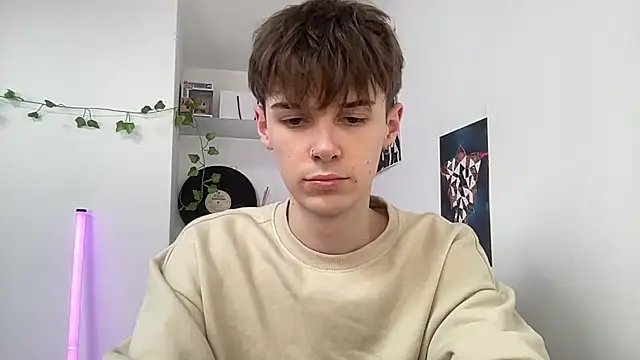YourMilkyGuy online show from April 23, 2026, 1:02 pm