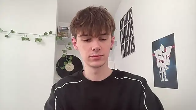 Snapshot of YourMilkyGuy chatting on March 25, 2026, 2:16 pm YourMilkyGuy online show from March 25, 2026, 2:16 pm