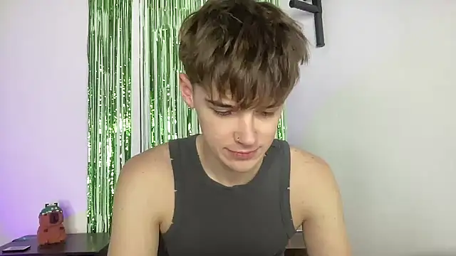 Snapshot of YourMilkyGuy chatting on March 14, 2026, 5:08 pm YourMilkyGuy online show from March 14, 2026, 5:08 pm