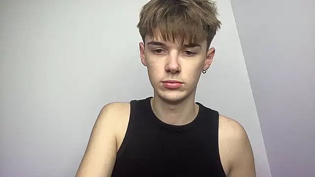 Snapshot of YourMilkyGuy chatting on February 16, 2026, 4:16 pm YourMilkyGuy online show from February 16, 2026, 4:16 pm