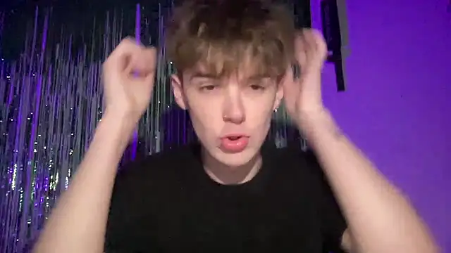 Snapshot of YourMilkyGuy chatting on February 25, 2026, 5:46 pm YourMilkyGuy online show from February 25, 2026, 5:46 pm