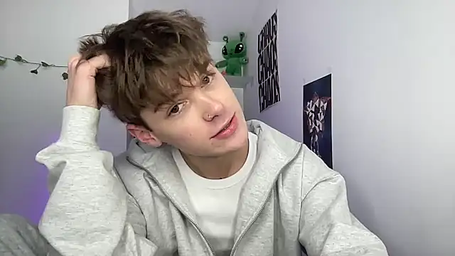 YourMilkyGuy online show from April 29, 2026, 4:44 pm