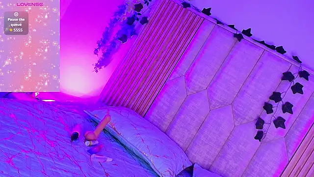 Snapshot of Ariana_Castillo__ chatting on March 5, 2026, 1:08 pm Ariana Castillo online show from March 5, 2026, 1:08 pm