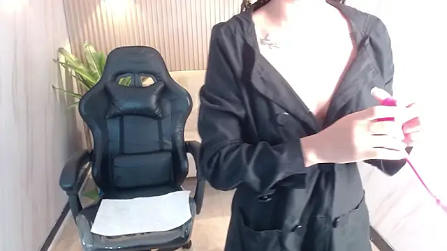 Snapshot of lili_mint_tf chatting on March 14, 2026, 9:10 pm lili mint tf online show from March 14, 2026, 9:10 pm