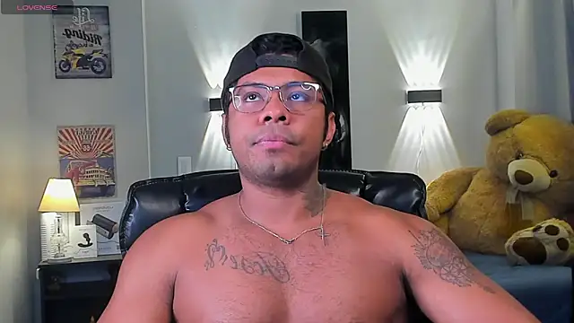 LEOHRDZ online show from February 23, 2026, 10:43 pm