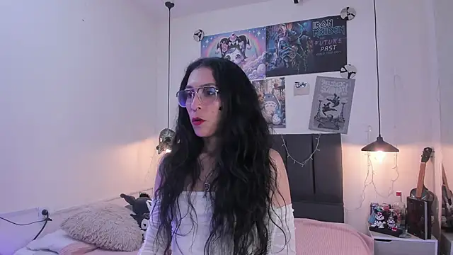 Snapshot of Raia_gh chatting on March 14, 2026, 3:56 am Raia gh online show from March 14, 2026, 3:56 am