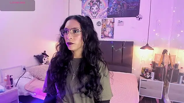 Snapshot of Raia_gh chatting on March 7, 2026, 3:35 am Raia gh online show from March 7, 2026, 3:35 am