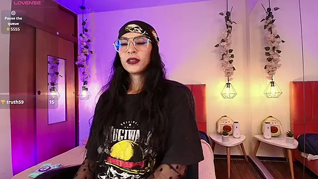 Snapshot of Raia_gh chatting on March 1, 2026, 3:17 am Raia gh online show from March 1, 2026, 3:17 am