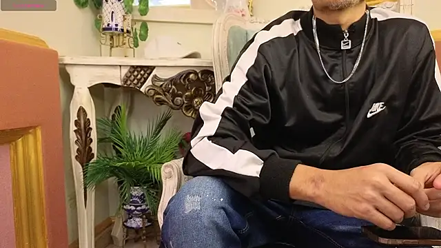 ItsZairen online show from February 28, 2026, 4:12 am