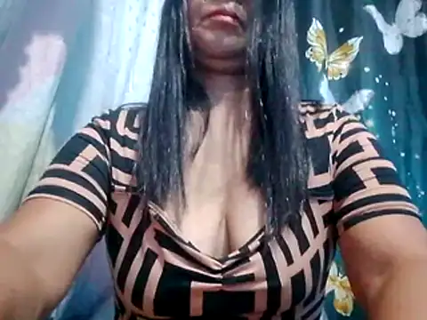 suzzie hot online show from March 3, 2026, 9:11 pm