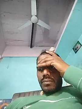 Snapshot of Daddyishere_19 chatting on February 28, 2026, 10:59 am Daddyishere 19 online show from February 28, 2026, 10:59 am