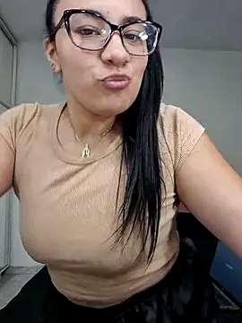 Agusgold22 online show from March 6, 2026, 12:55 pm