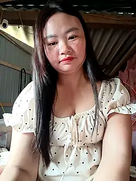lisn-cute online show from April 22, 2026, 3:02 am