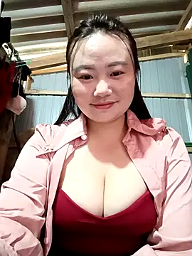lisn-cute online show from April 24, 2026, 1:51 am