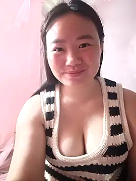 lisn-cute online show from July 12, 2026, 12:22 am