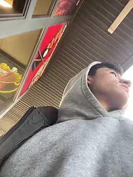 Snapshot of baron5008 chatting on March 18, 2026, 11:46 am baron5008 online show from March 18, 2026, 11:46 am