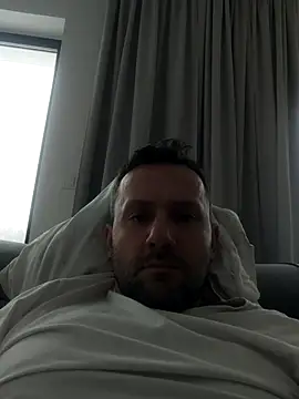 defaktor online show from February 15, 2026, 2:16 pm