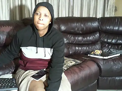 Snapshot of Caramel-Diva chatting on March 22, 2026, 5:10 am Caramel-Diva online show from March 22, 2026, 5:10 am