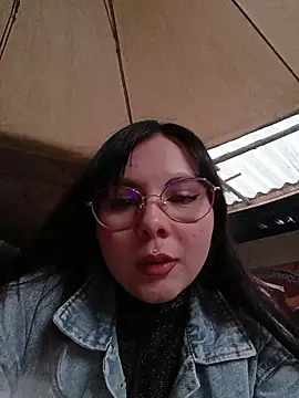 Yulska online show from May 6, 2026, 10:47 pm