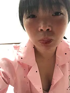 cuty lusy online show from March 8, 2026, 3:10 am