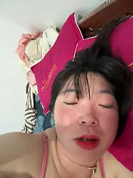 cuty lusy online show from May 13, 2026, 1:29 pm