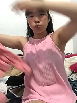 cuty lusy online show from May 17, 2026, 6:57 am