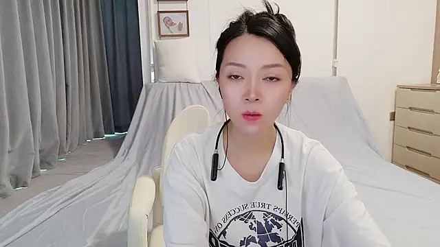 Snapshot of xiaojie_jie chatting on July 8, 2026, 6:03 am xiaojie jie online show from July 8, 2026, 6:03 am