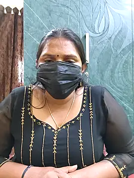 Snapshot of Tamil_uma_69 chatting on February 19, 2026, 11:07 am Tamil uma 69 online show from February 19, 2026, 11:07 am