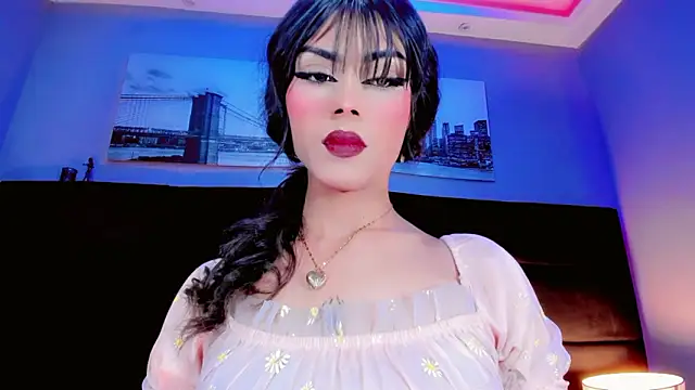 Snapshot of CuteMiaaa chatting on March 5, 2026, 9:43 pm CuteMiaaa online show from March 5, 2026, 9:43 pm