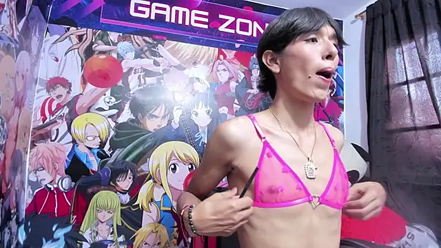 evelin 24  online show from February 11, 2026, 8:09 pm