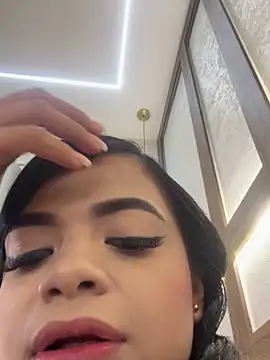 Snapshot of Alessia_Gold chatting on March 19, 2026, 8:42 pm Alessia Gold online show from March 19, 2026, 8:42 pm