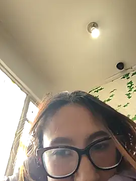 Snapshot of Sara_Love_1 chatting on April 29, 2026, 3:16 pm Sara Love 1 online show from April 29, 2026, 3:16 pm