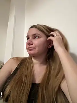 AlessiaandJay online show from May 15, 2026, 5:55 pm