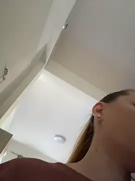 AlessiaandJay online show from May 12, 2026, 8:32 am