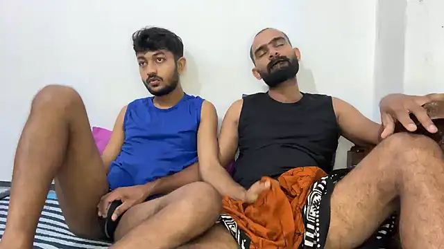 Snapshot of DesiDaddyandSon chatting on June 4, 2026, 3:00 am DesiDaddyandSon online show from June 4, 2026, 3:00 am