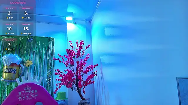 Chloe dolly online show from March 19, 2026, 11:10 am